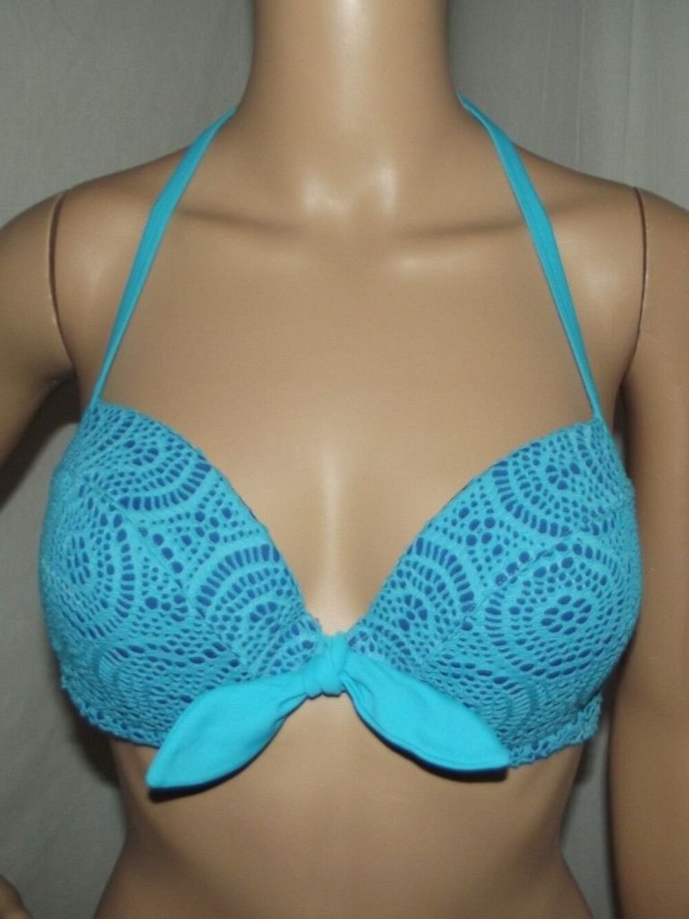 Aerie Bikini Top 36C Halter teal blue crochet swimsuit tie front 8191